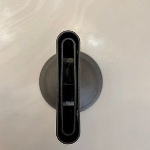 Dyson supersonic hairdryer attachment